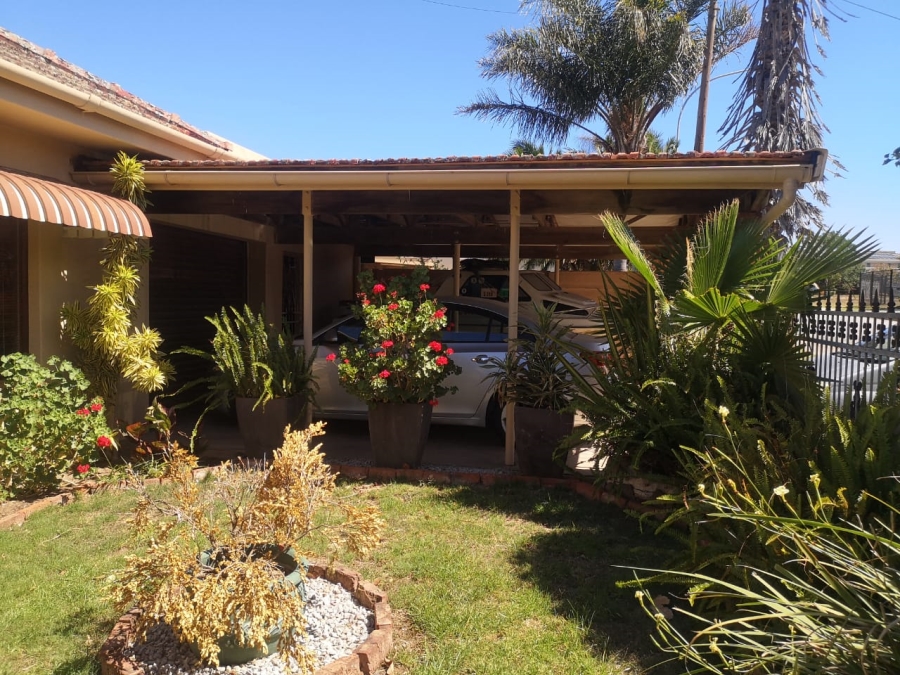 3 Bedroom Property for Sale in Despatch Central Eastern Cape